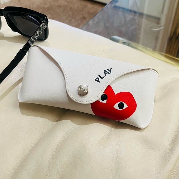 Comme des garçons ( play) prescription glasses. Perfect condition. - Picture 8 of 8